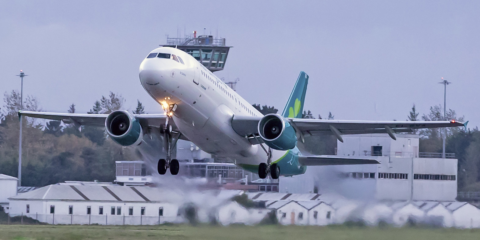 Aer Lingus: Image c/o Paul Nelhams Anhedral A320-200